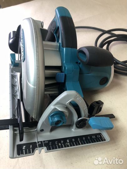 Инструмент makita