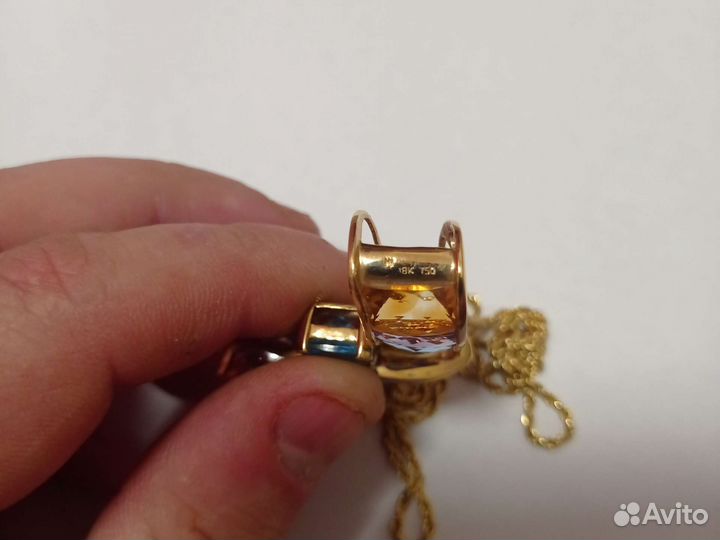 Золотая подвеска 750 проба