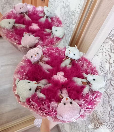 Букет из игрушек мишек / подарок девочке девушке