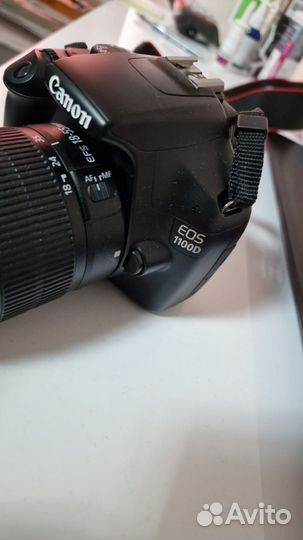 Зеркальный фотоаппарат Canon EOS 1100d