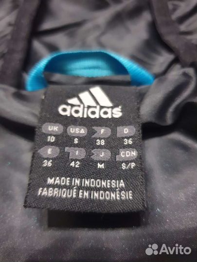 Куртка Adidas. S