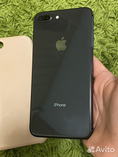 iPhone 8 Plus, 64 ГБ