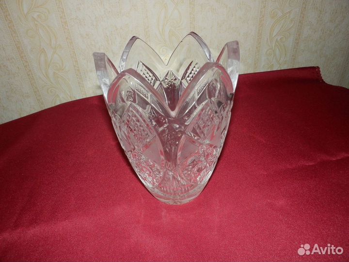 Конфетница хрустальная