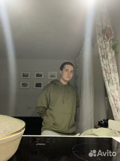 Хостес/Официант/Музыкант в ночь