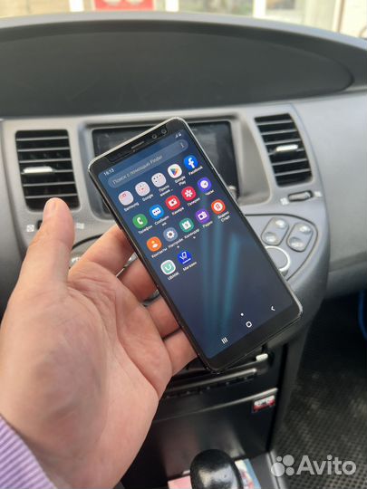 Samsung Galaxy A8 4/32 NFC