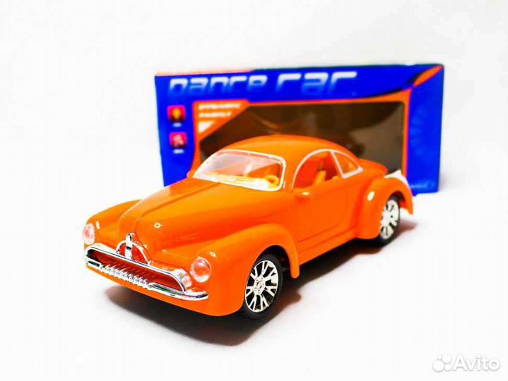 Машинка на батарейках,свет,звук