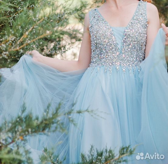 Вечернее платье