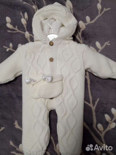 Комбинезон на выписку