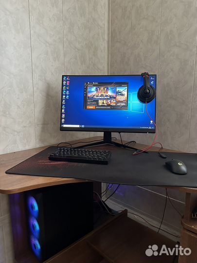 Игровой компьютер с монитором
