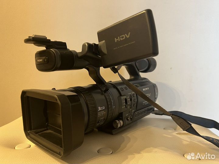 Видеокамера Sony HDR-FX1