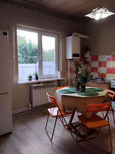 Дом 172 м² на участке 5 сот.