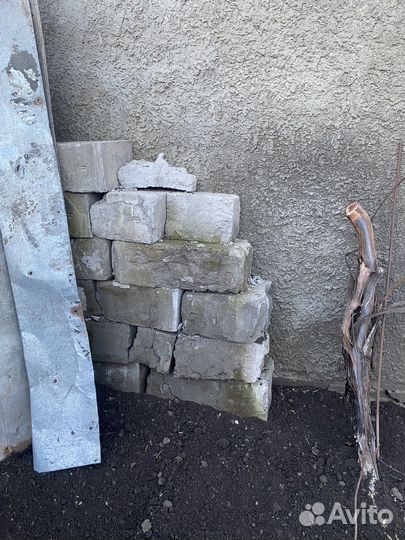 Кирпич бу