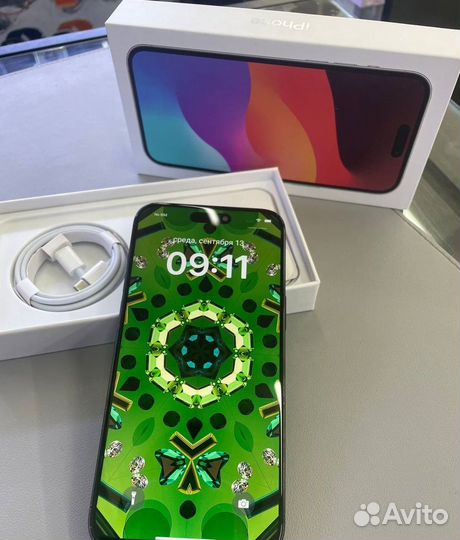 Телефон Apple