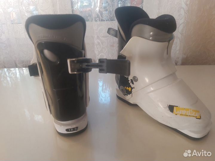 Горные лыжи детские 100 см с ботинками