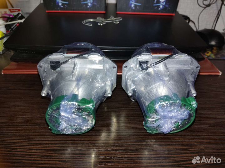 Биксеноновая линза Hella 3R 1шт