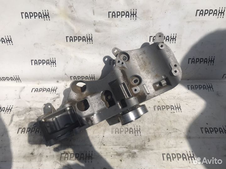 Кронштейн генератора LADA largus сандеро К4М