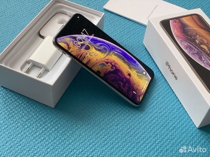iPhone Xs, 64 ГБ