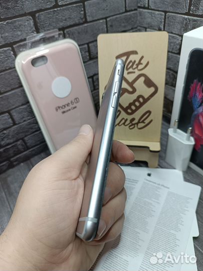 iPhone 6S, 64 ГБ