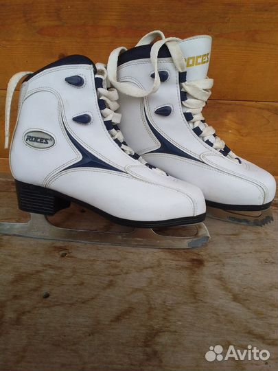 Коньки фигурные