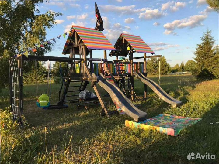 Детская игровая площадка зима / лето