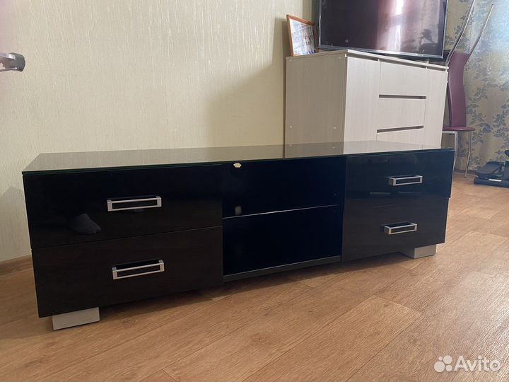 Комод под тв
