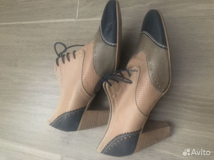 Туфли женские 39 размер натуральная кожа Италия