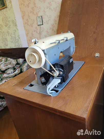 Швейная машинка Коhler zikzak