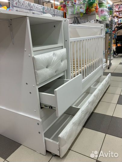 Кровать трансформер c маятником Дива