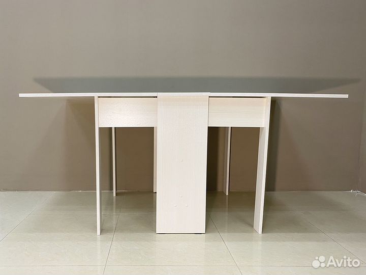 Стол книжка