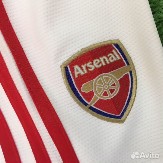 Форма футбольного клуба Арсенал 2021/22