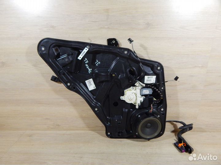 Стеклоподьемник задний левый Фольксваген Тигуан 1