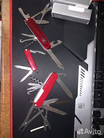 3 Мультитула Victorinox