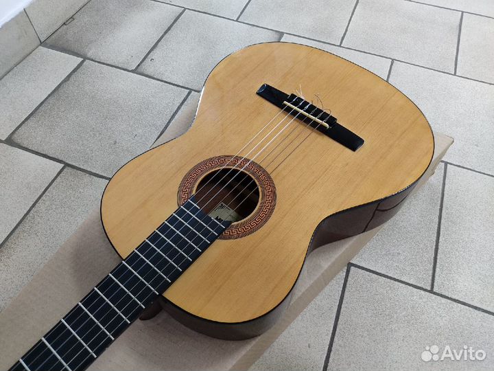 Классическая гитара Hohner HC 06