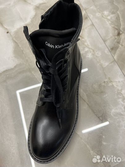 Ботинки женские 38 размер новые