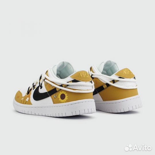 Кроссовки Nike Dunk Low White Beige