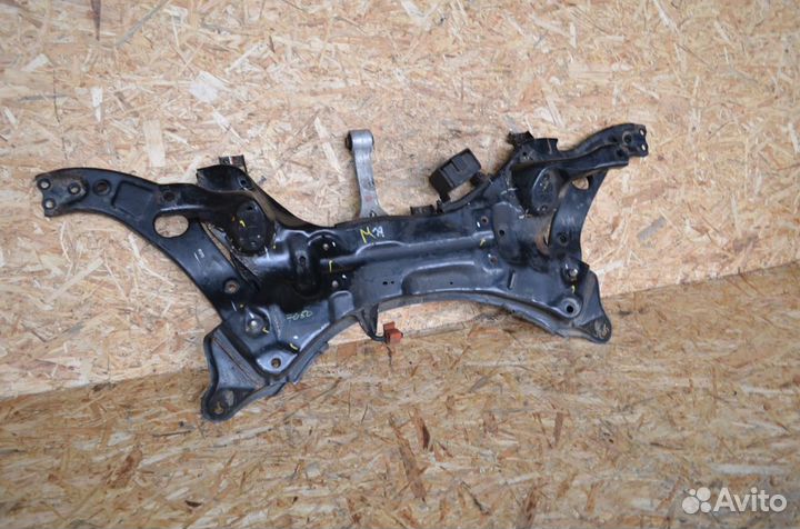 Подрамник передний Hyundai Sonata YF G4KJ