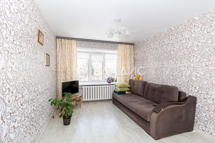 Комната 17,2 м² в 1-к., 2/4 эт.