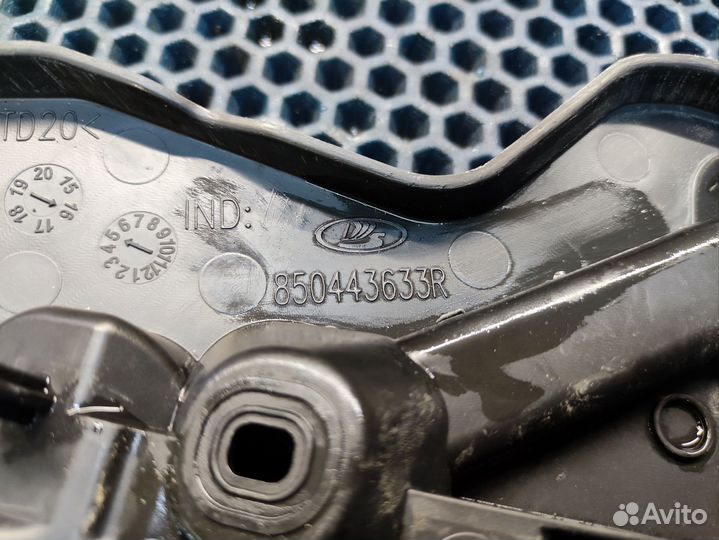 Кронштейн бампера задний правый LADA xray