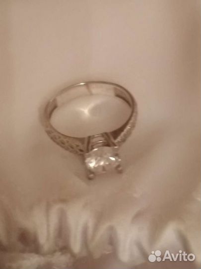 Серебряное кольцо женское