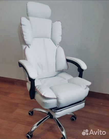 Офисное кресло с массажем + подголовник