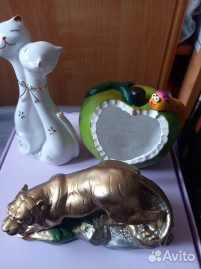 Статуэтки разные