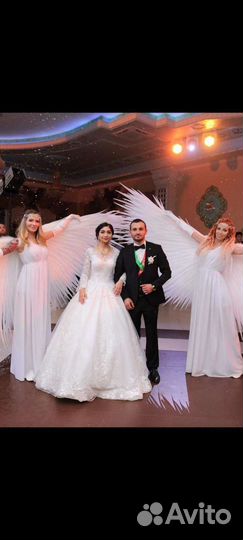 Ангелы/ангелы на свадьбу/встреча гостей