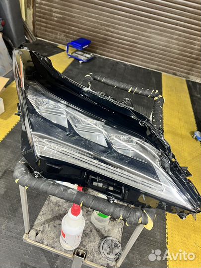 Фара правая lexus RX4