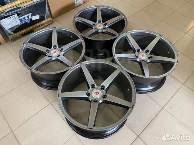 Vossen Диски новые отличного качества r18