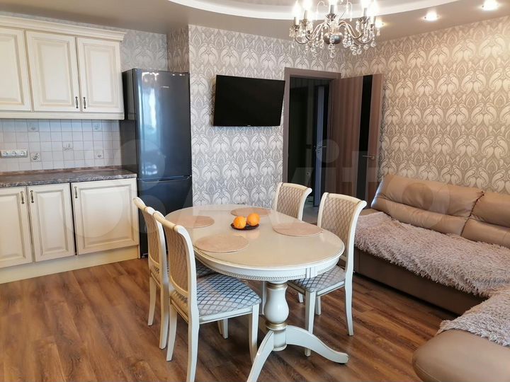 3-к. квартира, 75 м², 8/14 эт.