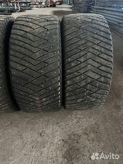 Goodyear Ultragrip Ice Arctic 245/40 R18