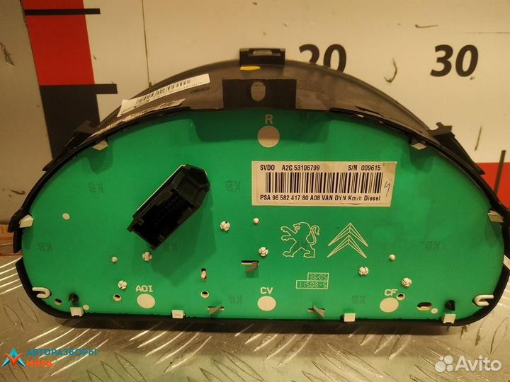 Щиток приборов (приборная панель) Peugeot 1007