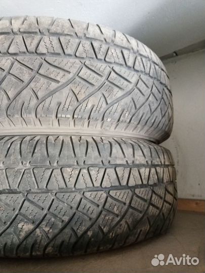 Michelin Latitude Cross 235/65 R16