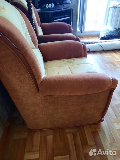Диван и 2 кресла