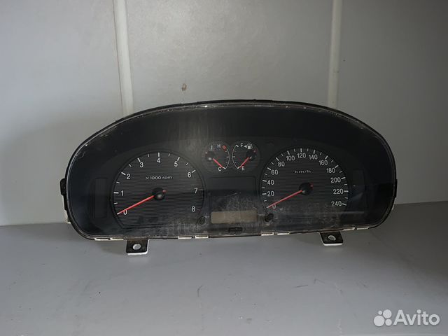 Щиток приборов Хендай Соната 5 2.7 литра
